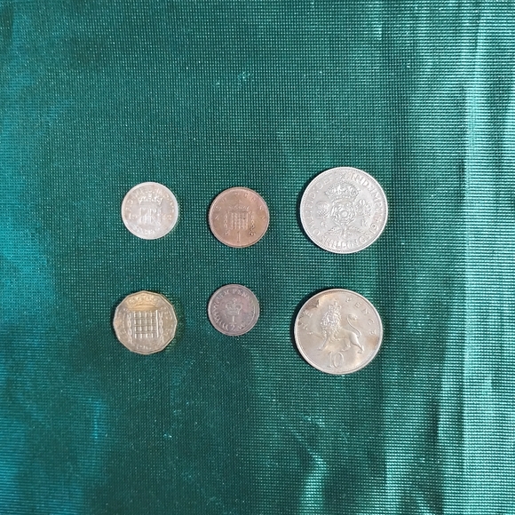 UK Pre and Post WW2 Coin Collection - Picture 2 of 8